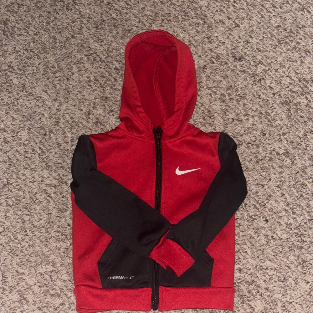 Toddler nike therma fit zip up hoodie size 2T